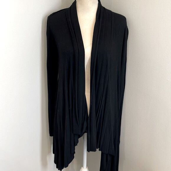 Elan Asymmetrical Open Black Cardigan - Picture 1 of 4